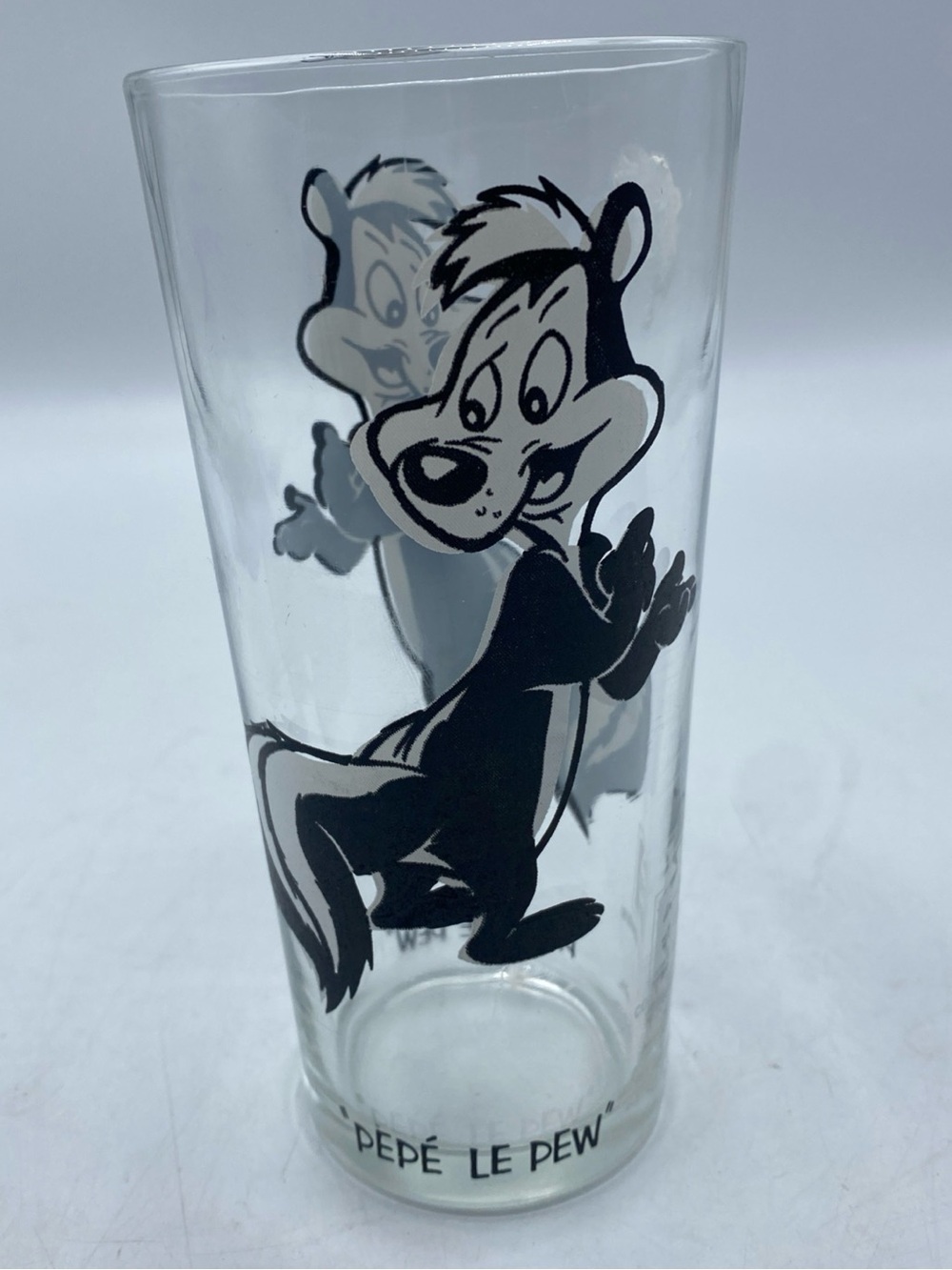 Vintage PEPE LE PEW 1973 Pepsi Collector Series Glass Looney Tunes Warner Bros